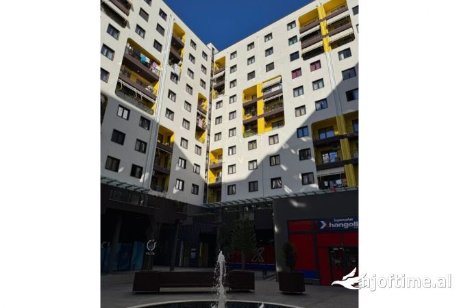 Tirane, Shiten 3 apartamente 1+1+Ballkon Kati 10,kati 2 banimi , 76 m², 67 m² ,73 m² 