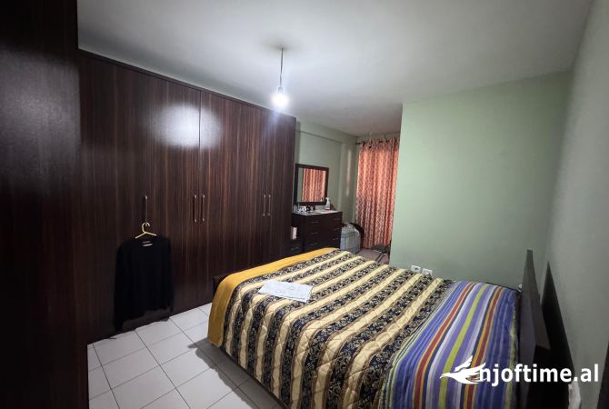 Appartamento in vendita a Tirana 2+1, Arredato