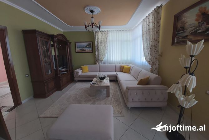 Casa in vendita 5+1 a Koriza - 250,000 Euro