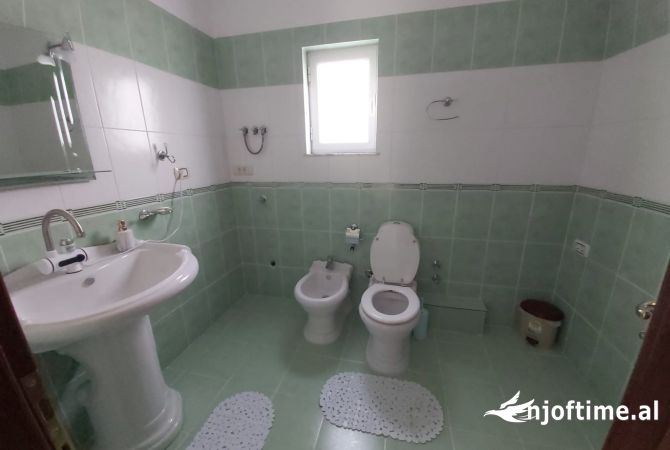 Casa privata/Indipendente in vendita a Koriza 5+1, Arredato