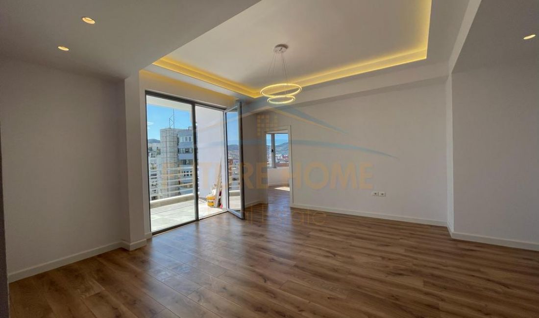 Shtepi ne shitje Apartament ne Tirane, 2+1, Mobilimi Bosh, pa mobiluar, Pagesa 212,000  Euro.