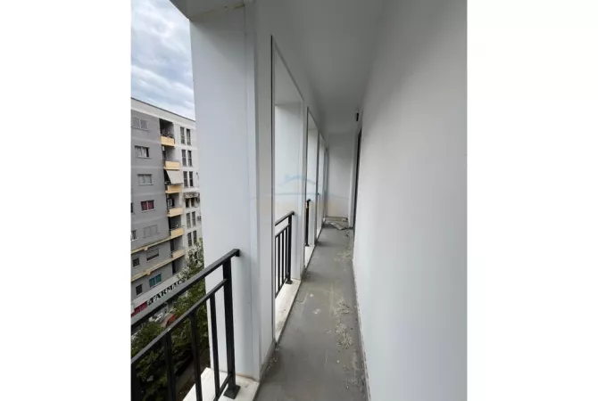 Shtepi ne shitje Apartament ne Tirane, 2+1, Mobilimi Bosh, pa mobiluar, Pagesa 154,000  Euro.