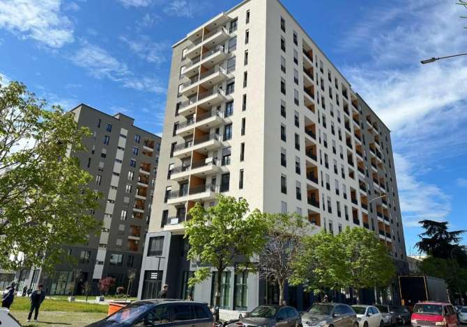 Ambiente Commerciale in Affitto 1+1 a Tirana - 400 Euro