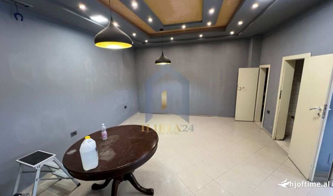 Shitet ambjent biznesi tek "Pallati me Shigjeta" 