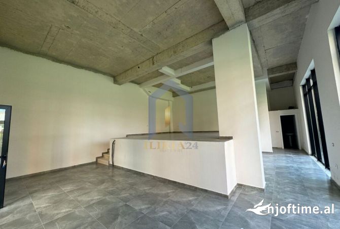 Business Property in Sale 1+1 in Tirana - 225,600 Euro