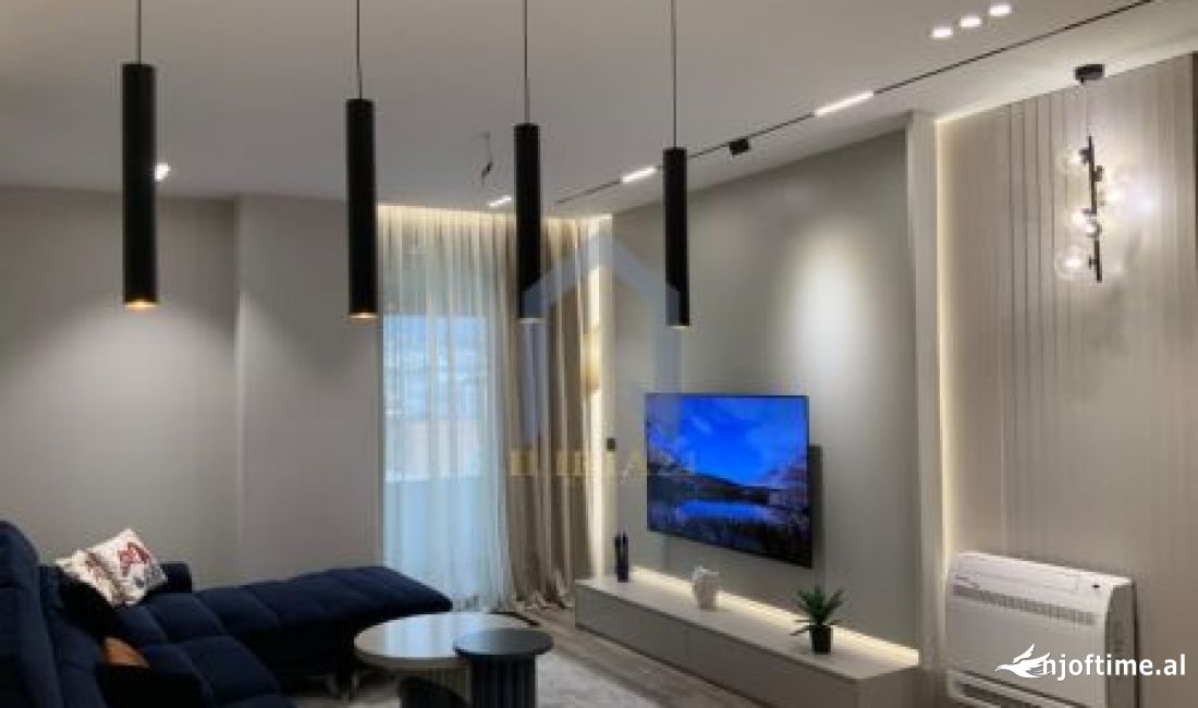 Shtepi ne shitje Apartament ne Tirane, 2+1, Mobilimi E mobiluar, Pagesa 300,000  Euro.