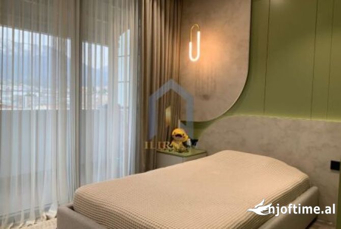 Shtepi ne shitje Apartament ne Tirane, 2+1, Mobilimi E mobiluar, Pagesa 300,000  Euro.