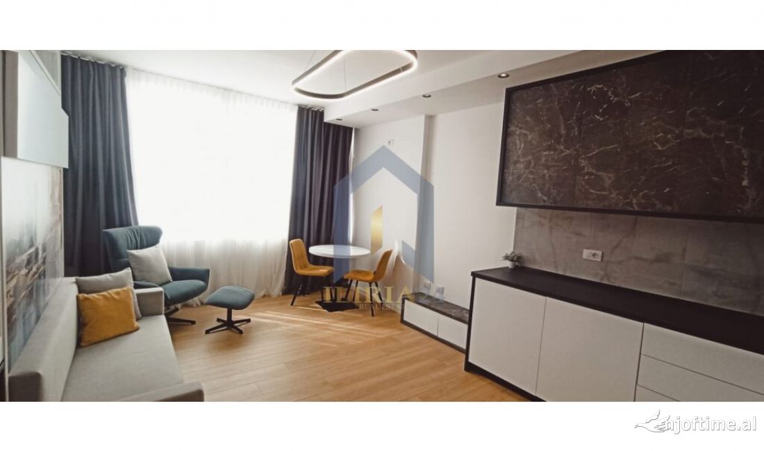 Appartamento in vendita a Tirana Garsoniere, Arredato