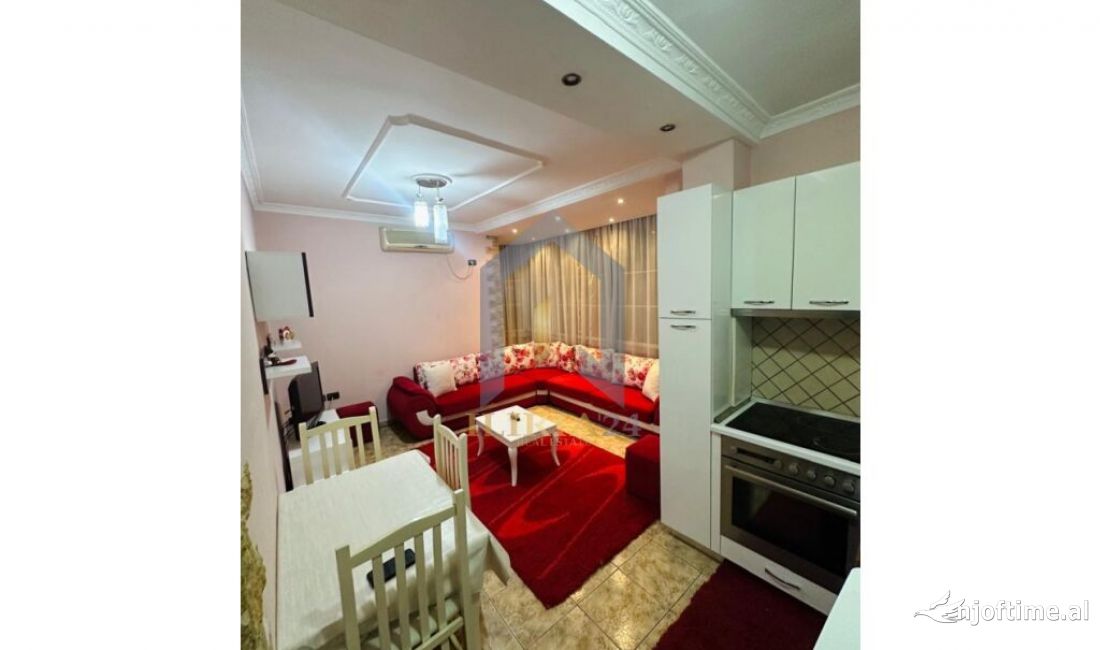 Shtepi me qera Apartament ne Tirane, 2+1, Mobilimi E mobiluar, Pagesa 600  Euro.