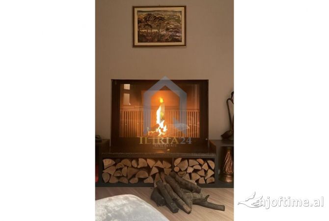 Shtepi ne shitje Apartament ne Tirane, 3+1, Mobilimi E mobiluar, Pagesa 310,000  Euro.