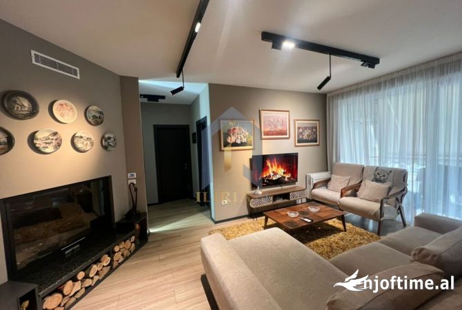 Shtepi ne shitje Apartament ne Tirane, 3+1, Mobilimi E mobiluar, Pagesa 310,000  Euro.