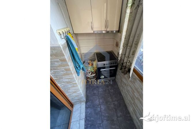 Appartamento in vendita a Tirana 2+1, Arredato