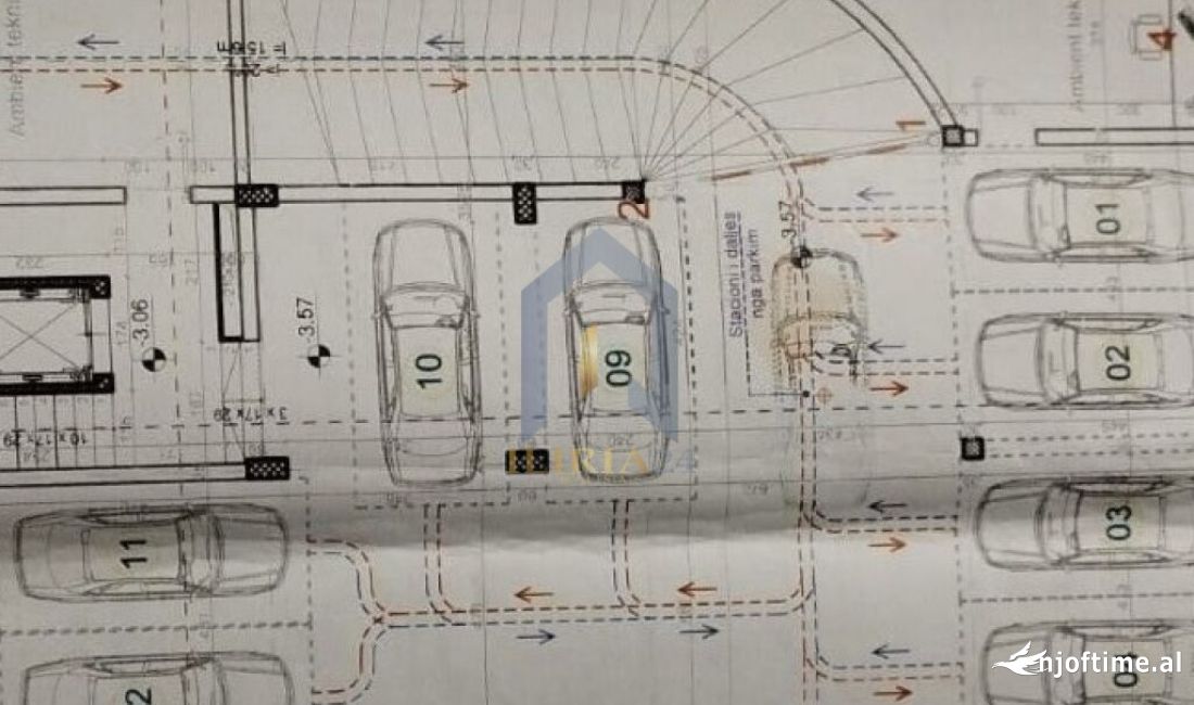 Gjashte poste parkimi per shitje tek ‘’Oxhaku’’
