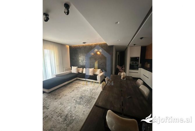 Casa in affitto 2+1 a Tirana - 1,500 Euro
