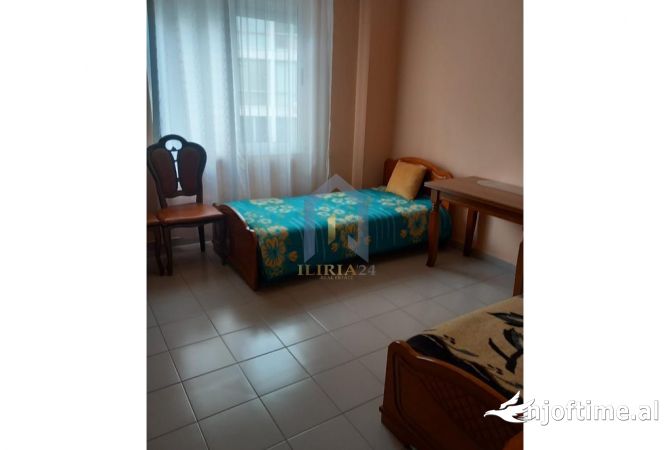 Appartamento in vendita a Tirana 3+1, Arredato