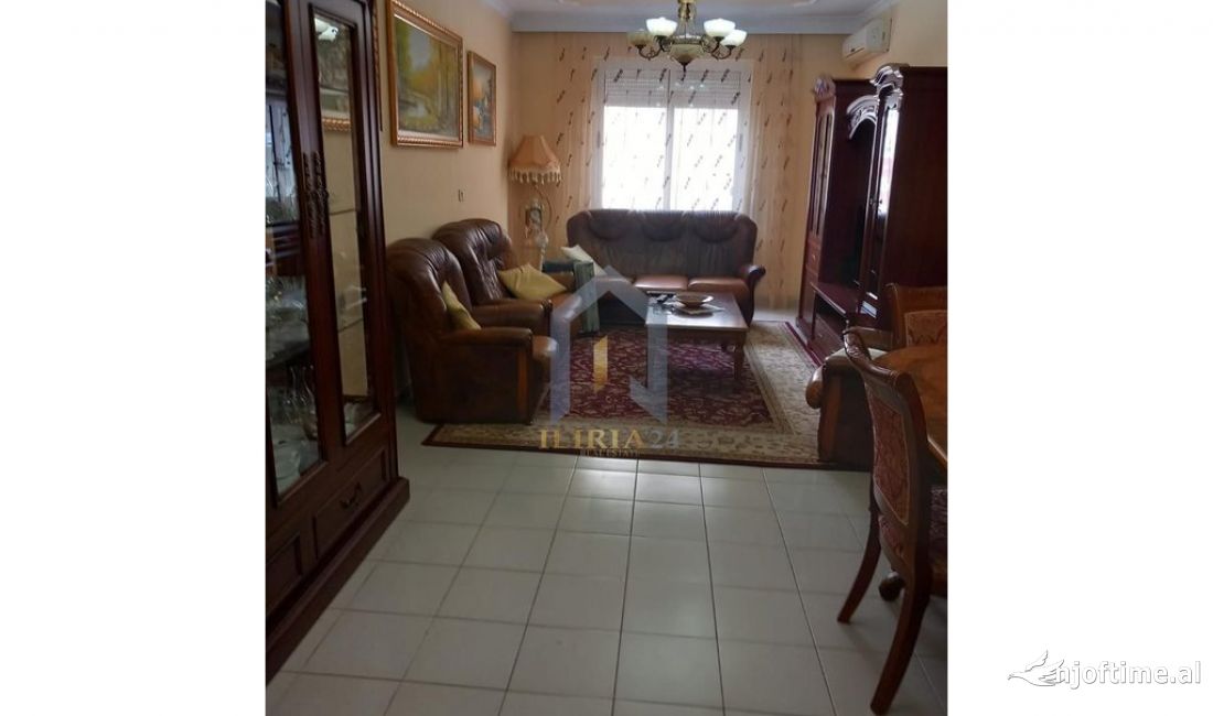 Appartamento in vendita a Tirana 3+1, Arredato