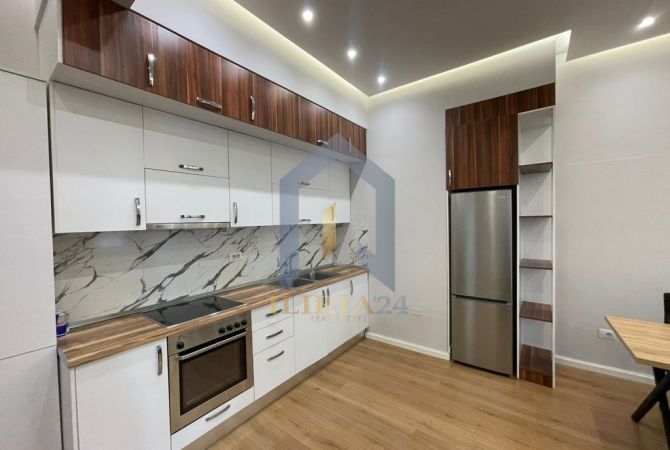 Shtepi me qera Apartament ne Tirane, 1+1, Mobilimi E mobiluar, Pagesa 550  Euro.