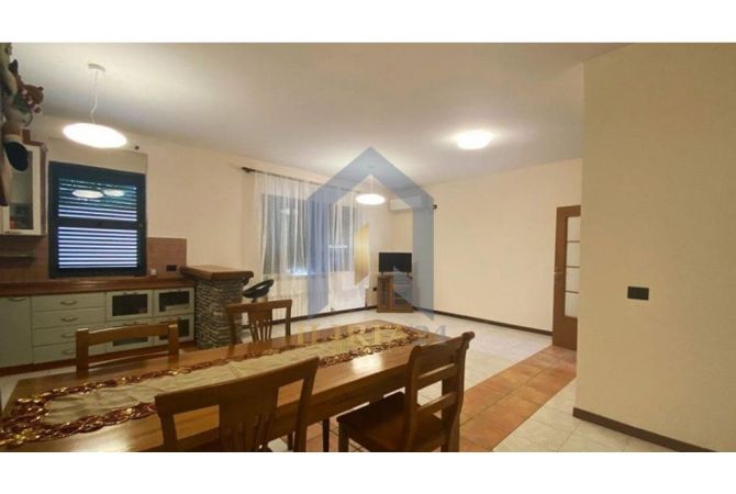 Luxury villas for sale in Tirana 7+1, Furnished