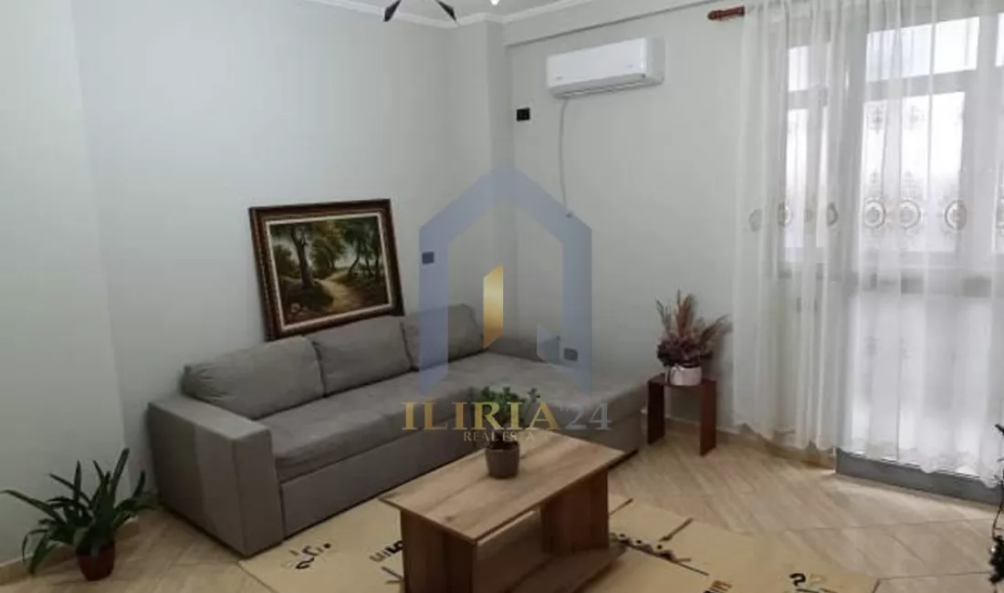 Appartamento in affitto a Tirana 2+1, Arredato