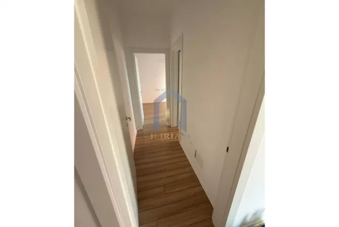 Ambjent biznesi me qira Rruga e Kavajes "Tirana Garden Building"