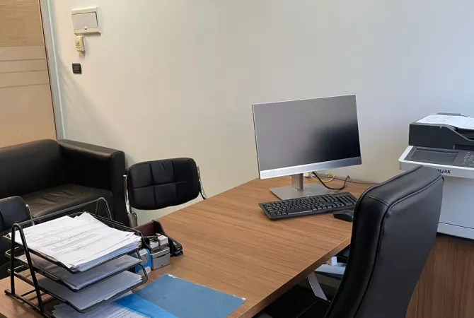 Business Property for Rent 3+1 in Tirana - 450 Euro