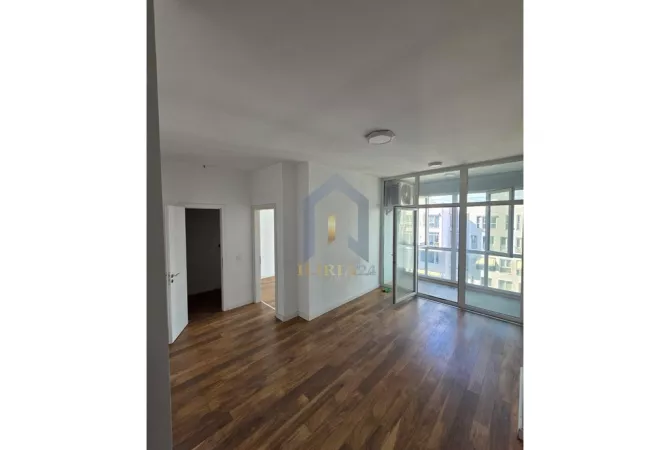 Business Property for Rent 3+1 in Tirana - 500 Euro