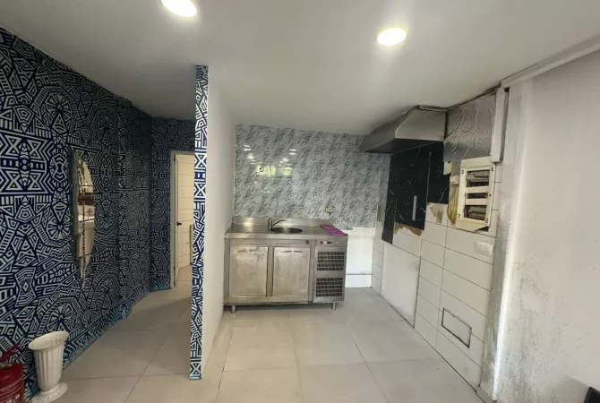 Business Property for Rent 1+1 in Tirana - 2,000 Euro