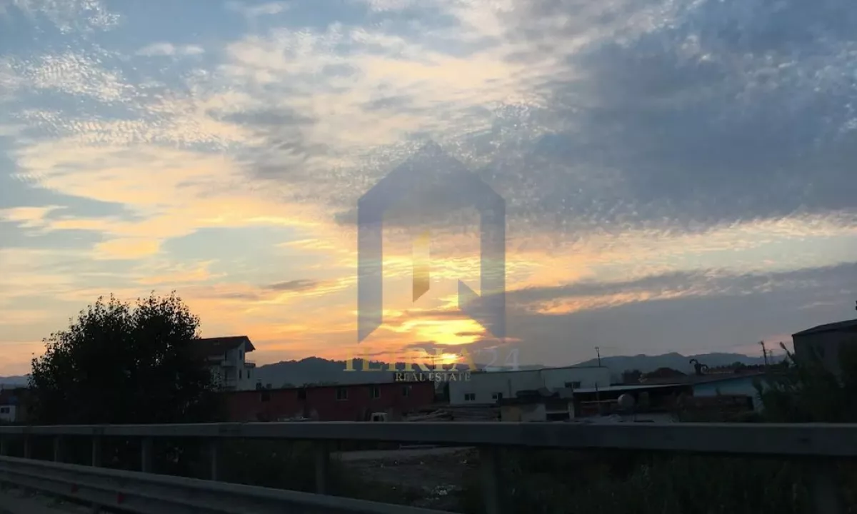 Toke  per shitje tek "Ura Gjoles"