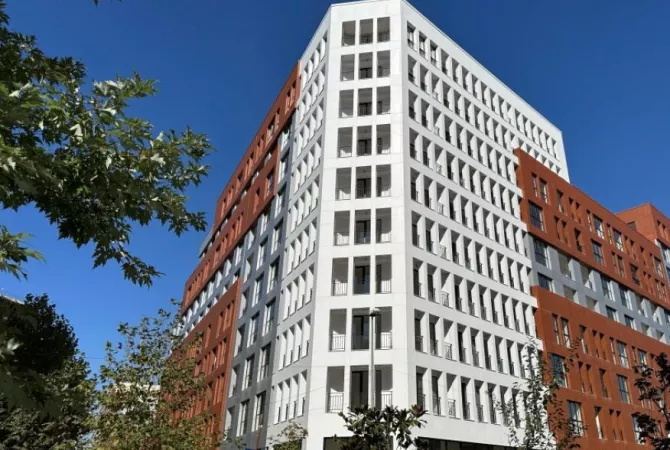 Shtepi ne shitje Apartament ne Tirane, 1+1, Mobilimi Bosh, pa mobiluar, Pagesa 105,300  Euro.