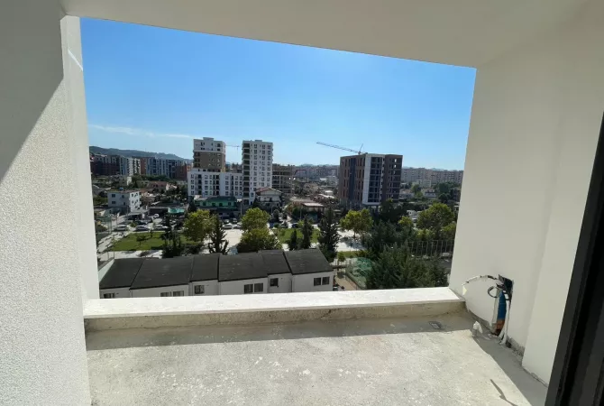 Shtepi ne shitje Apartament ne Tirane, 1+1, Mobilimi Bosh, pa mobiluar, Pagesa 125,000  Euro.