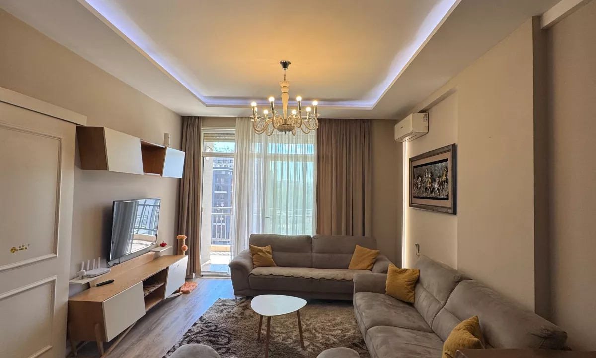 Shtepi me qera Apartament ne Tirane, 2+1, Mobilimi E mobiluar, Pagesa 700  Euro.