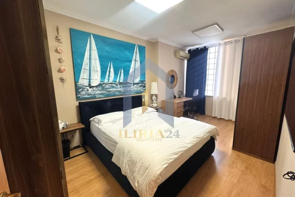 Shtepi me qera 2+1 ne Tirane - 860 Euro