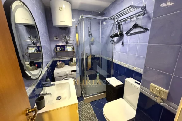 Shtepi me qera Apartament ne Tirane, 2+1, Mobilimi E mobiluar, Pagesa 860  Euro.