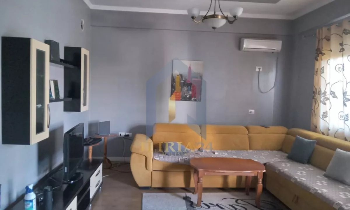 Shtepi me qera Apartament ne Tirane, 1+1, Mobilimi E mobiluar, Pagesa 350  Euro.