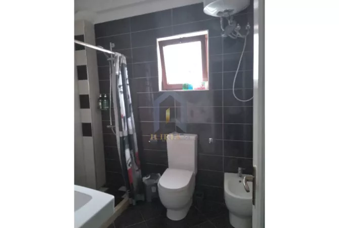 Shtepi me qera Apartament ne Tirane, 1+1, Mobilimi E mobiluar, Pagesa 350  Euro.