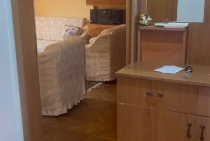 Appartamento in affitto a Tirana 2+1, Arredato