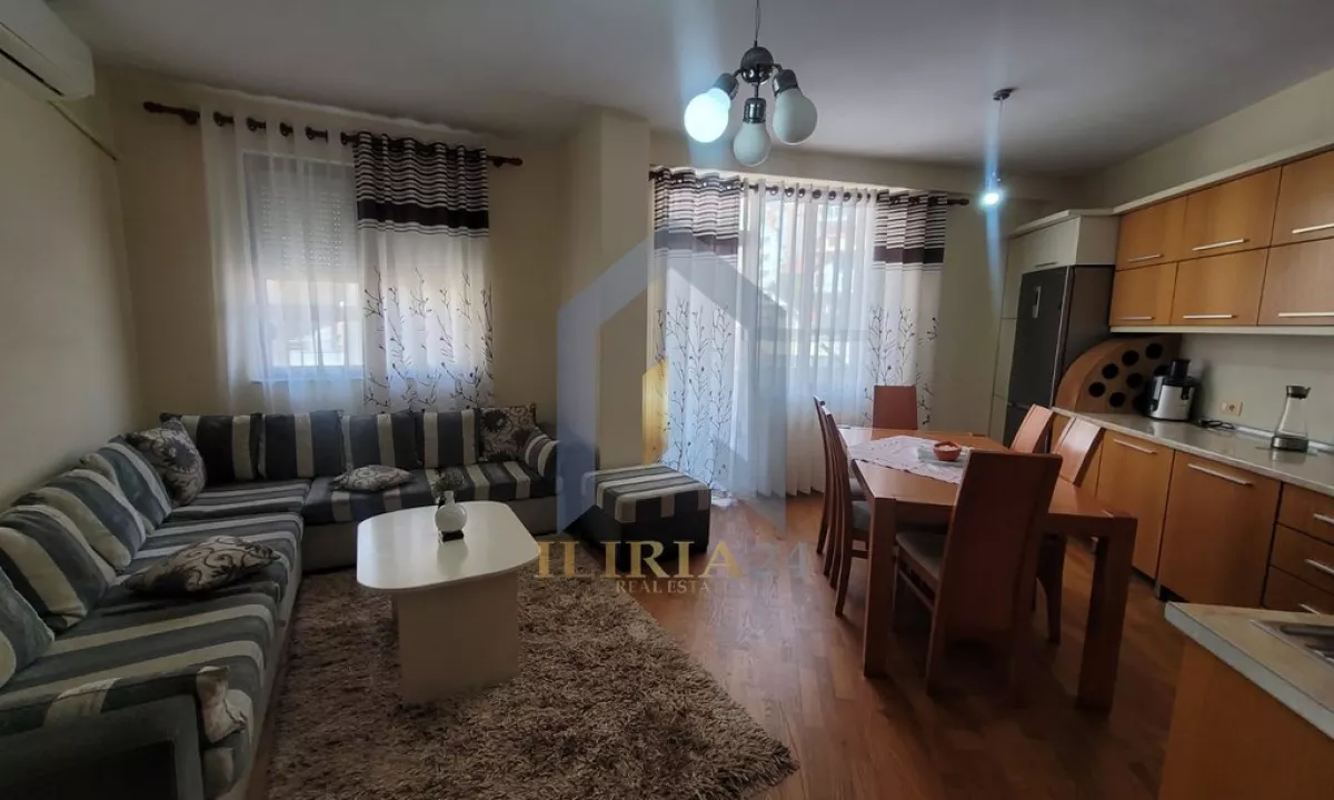 Shtepi ne shitje Apartament ne Tirane, 1+1, Mobilimi E mobiluar, Pagesa 91,000  Euro.