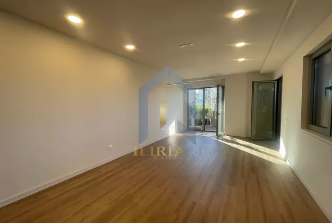 Business Property for Rent 3+1 in Tirana - 1,800 Euro