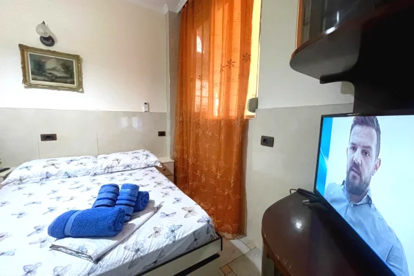 Shtepi me qera Apartament ne Tirane, 1+1, Mobilimi E mobiluar, Pagesa 450  Euro.