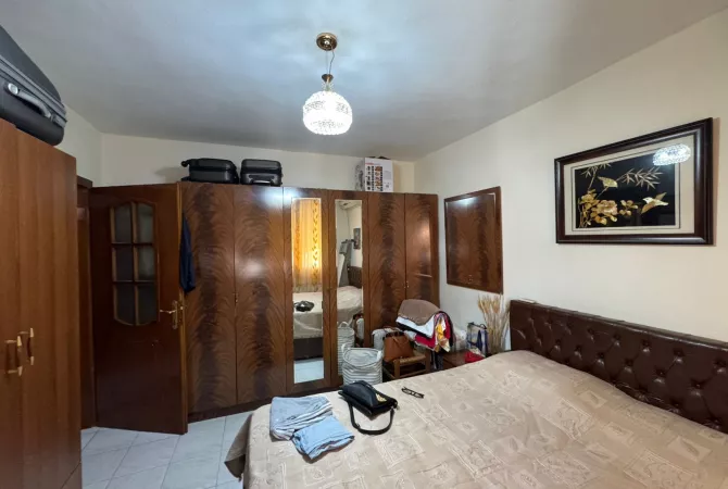 Shtepi me qera Apartament ne Tirane, 1+1, Mobilimi E mobiluar, Pagesa 500  Euro.