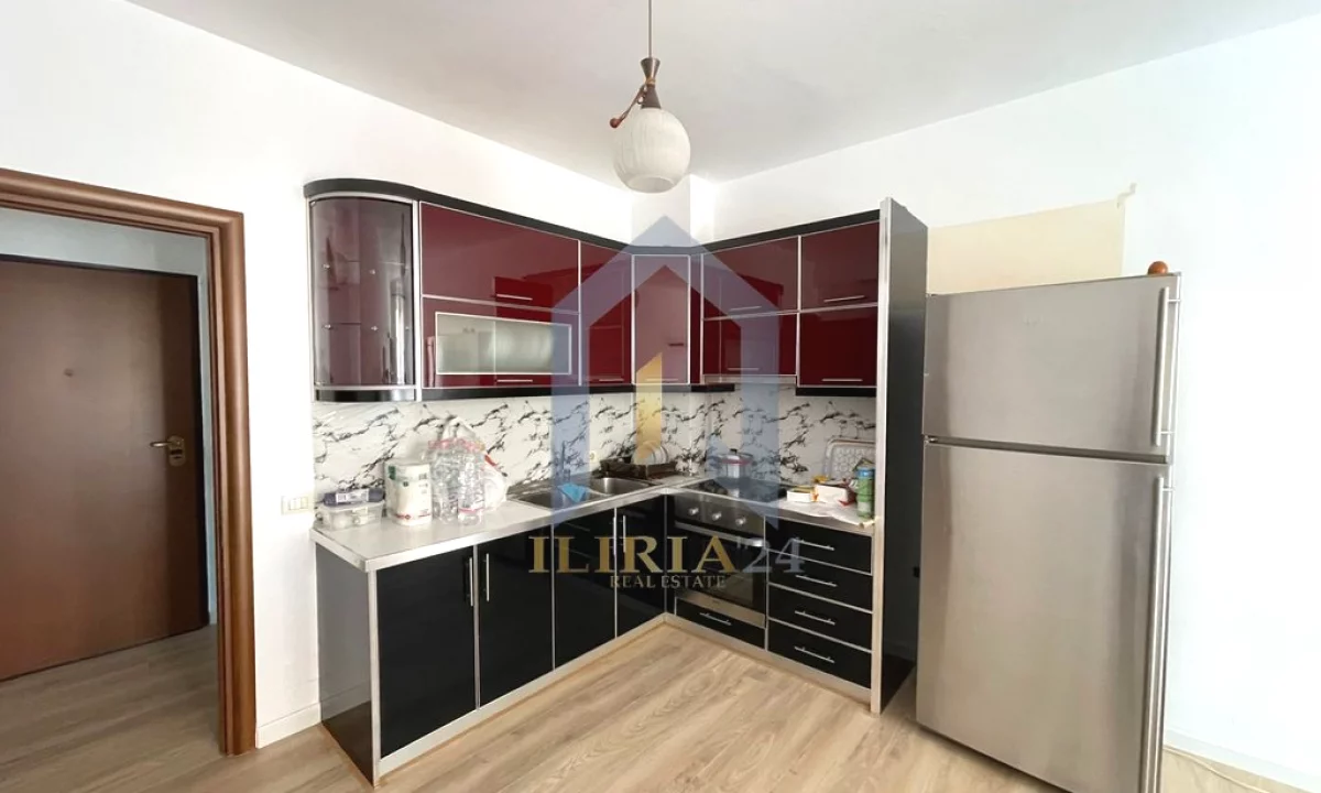 Shtepi ne shitje Apartament ne Tirane, 1+1, Mobilimi E mobiluar, Pagesa 95,000  Euro.