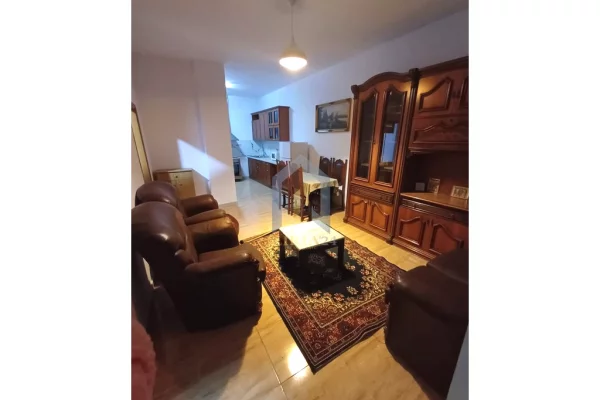 Shtepi me qera Apartament ne Tirane, 2+1, Mobilimi E mobiluar, Pagesa 430  Euro.