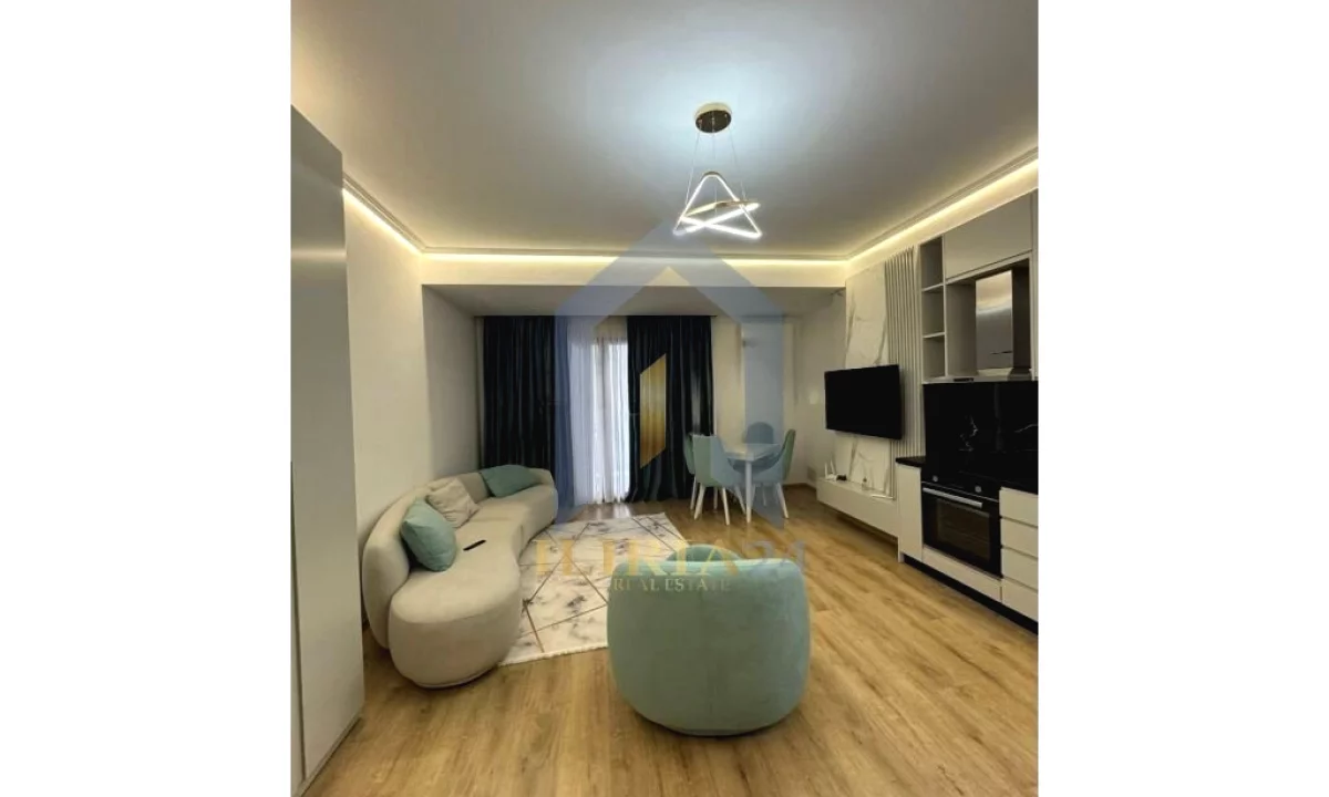 Appartamento in vendita a Tirana 1+1, Arredato