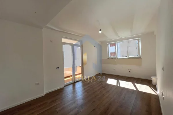 Shtepi ne shitje 1+1 ne Tirane - 167,000 Euro