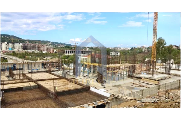 Shtepi ne shitje Apartament ne Tirane, 2+1, Mobilimi Bosh, pa mobiluar, Pagesa 250,897  Euro.