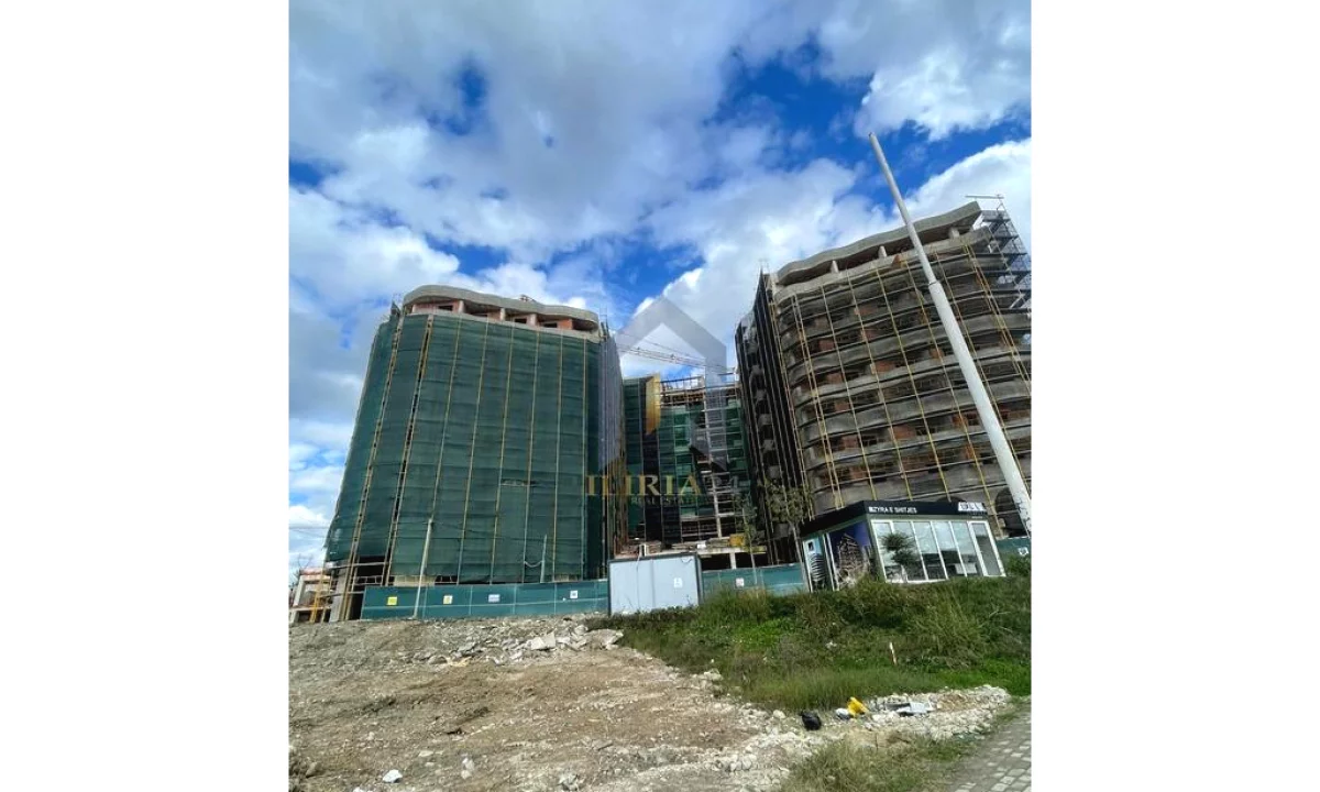 Appartamento in vendita a Tirana 1+1, Vuoto