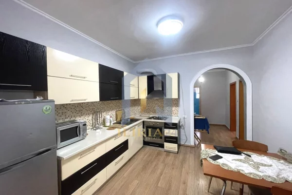 Shtepi ne shitje Apartament ne Tirane, 3+1, Mobilimi E mobiluar, Pagesa 255,000  Euro.