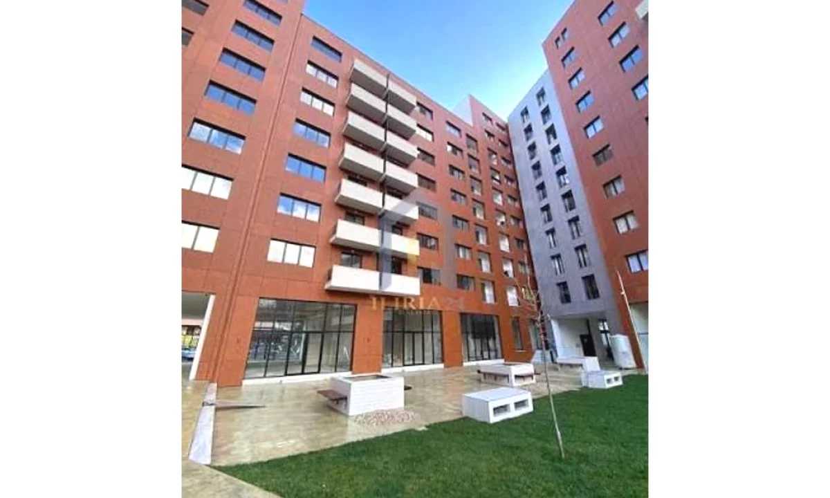 Ambient Biznesi per shitje ne "Astir" Kompleksi "Urban Gate"