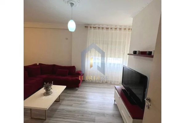 Shtepi ne shitje Apartament ne Tirane, 1+1, Mobilimi E mobiluar, Pagesa 115,000  Euro.