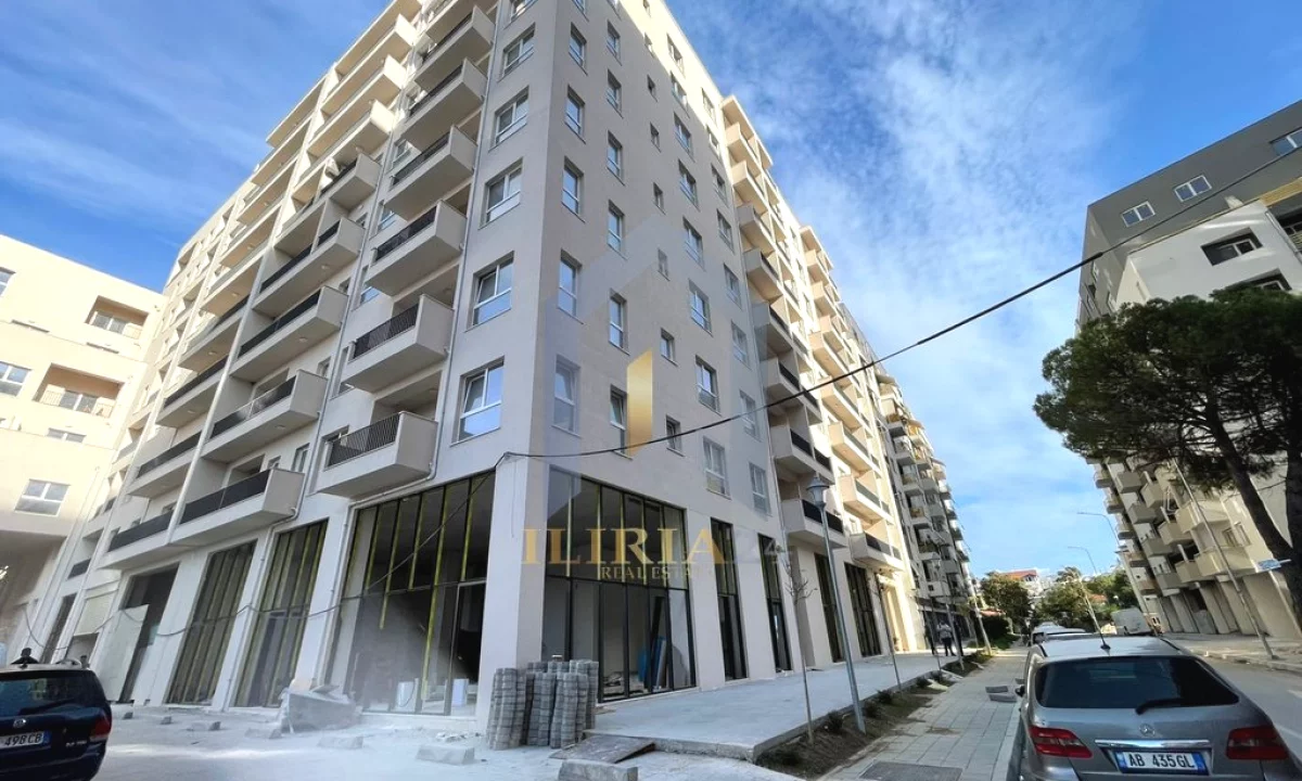 Shtepi ne shitje Apartament ne Tirane, 1+1, Mobilimi Bosh, pa mobiluar, Pagesa 125,000  Euro.